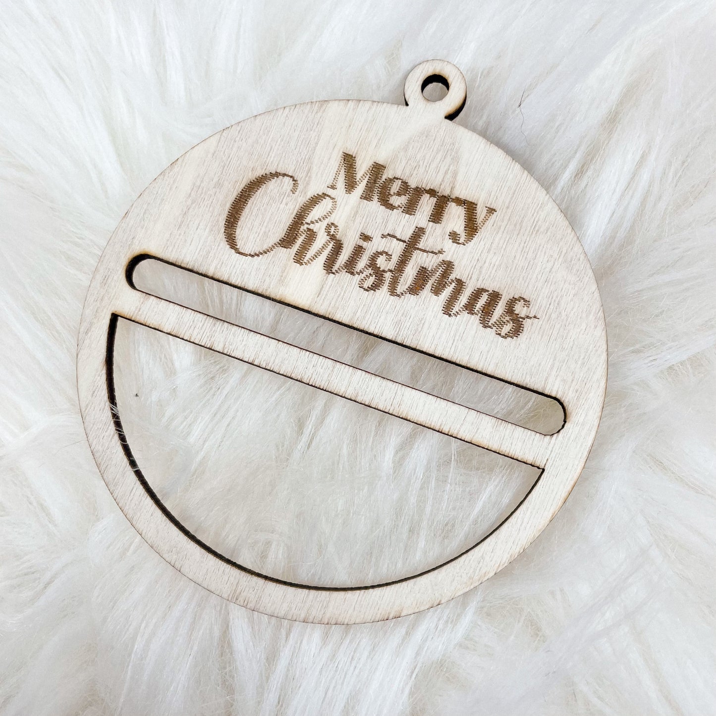 2pcs - Laser Cut Merry Christmas Round Ornament For Christmas Tree