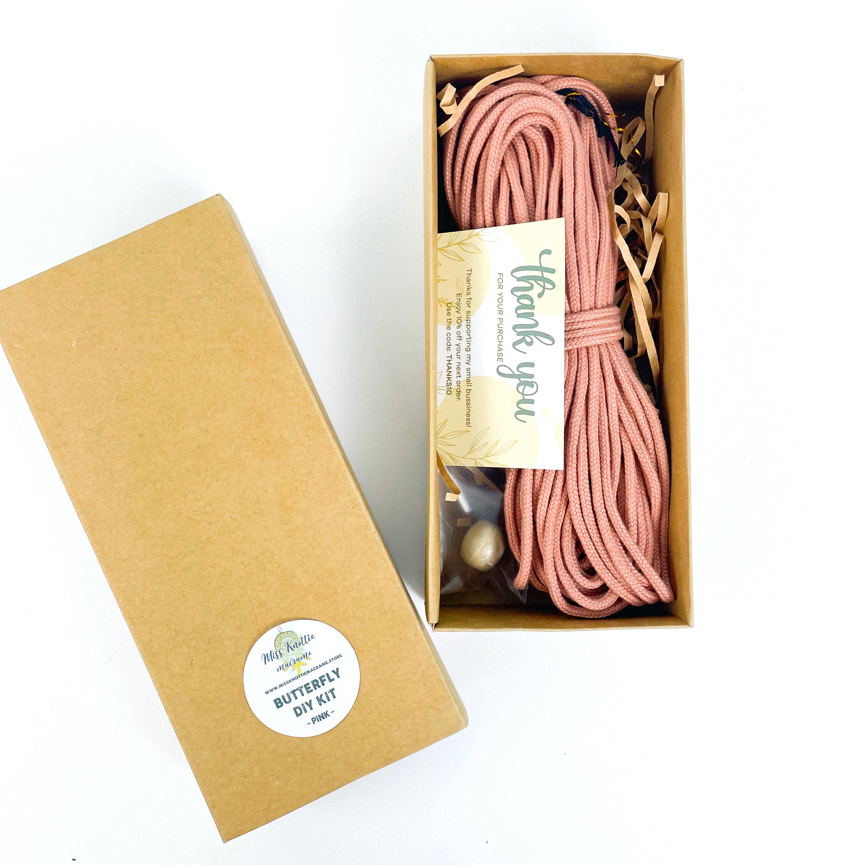 Kit fai da te - Macrame Butterfly Plant Hanger - Crea il tuo kit