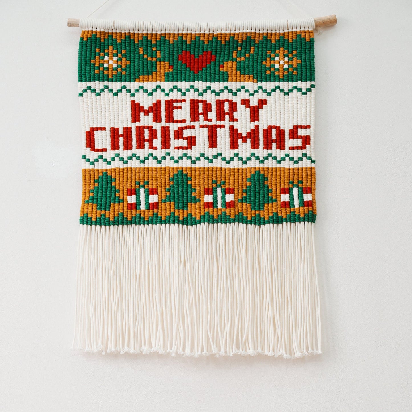 Merry Christmas Pixel Pattern - Digital PDF and Knot Guide
