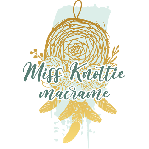 Miss Knottie Macrame logo