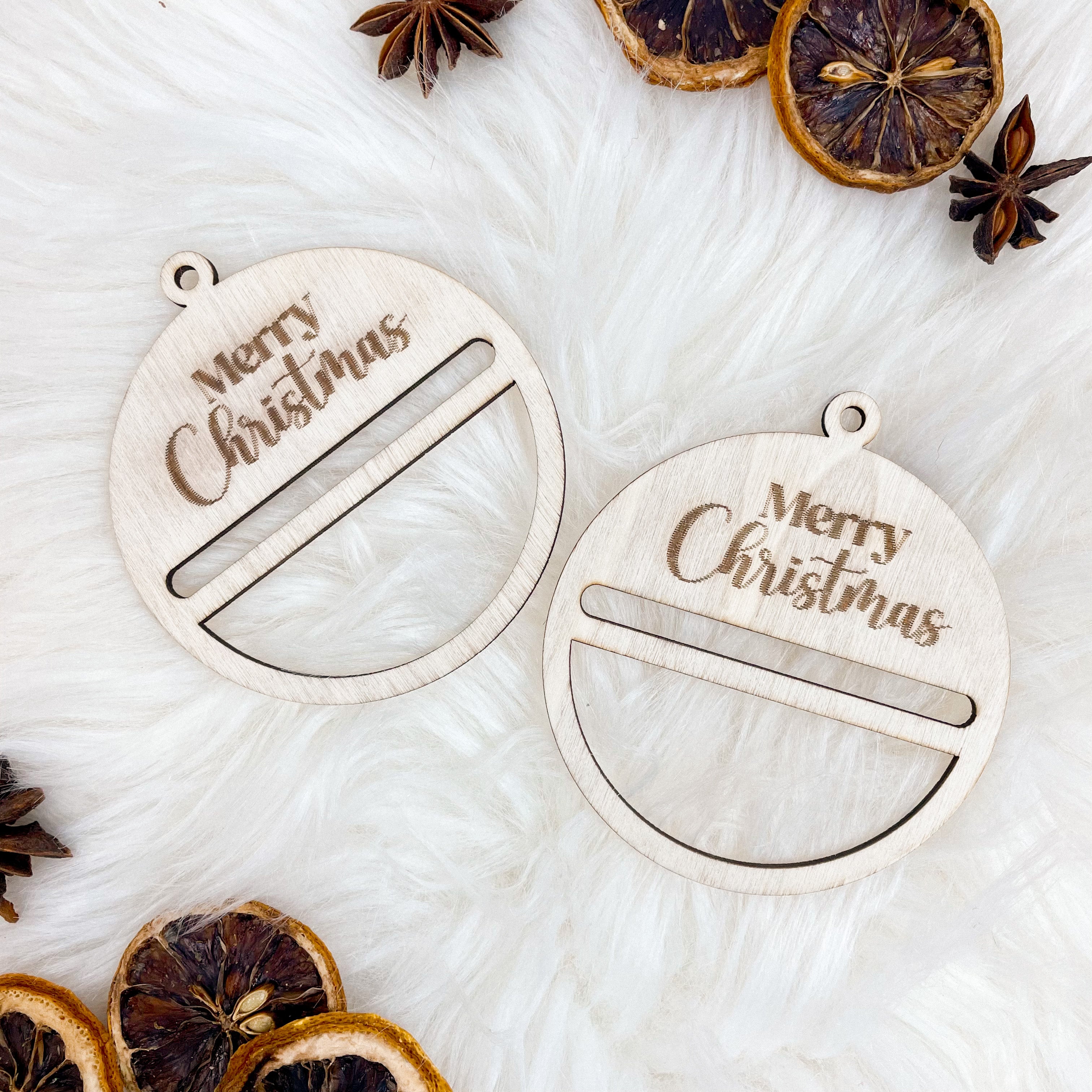 2pcs - Laser Cut Merry Christmas Round Ornament For Christmas Tree
